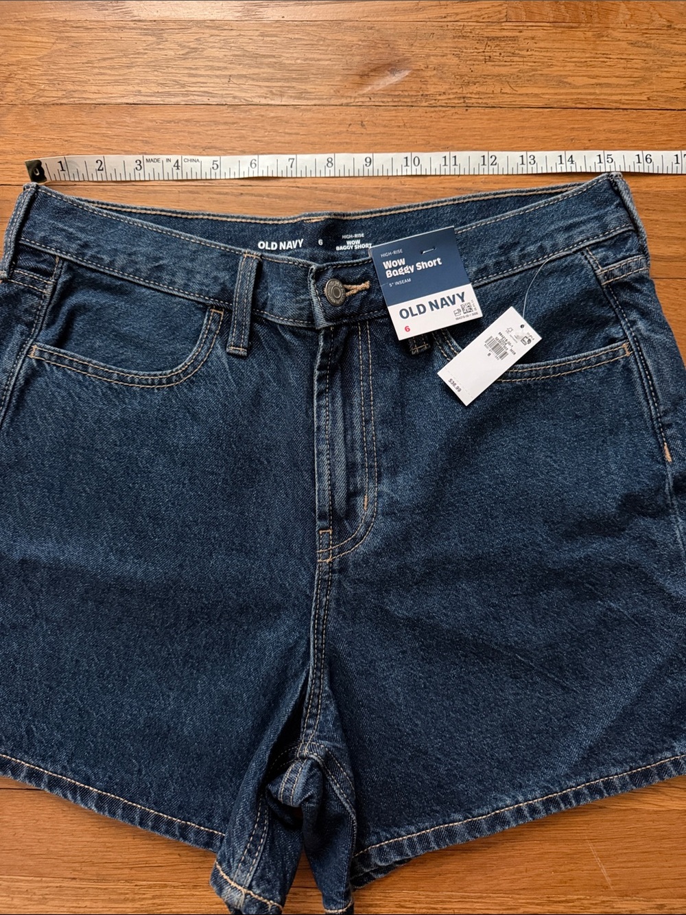 😎 Old Navy WOW high rise baggy jean shorts. Size 6. NWT. - Picture 7 of 11
